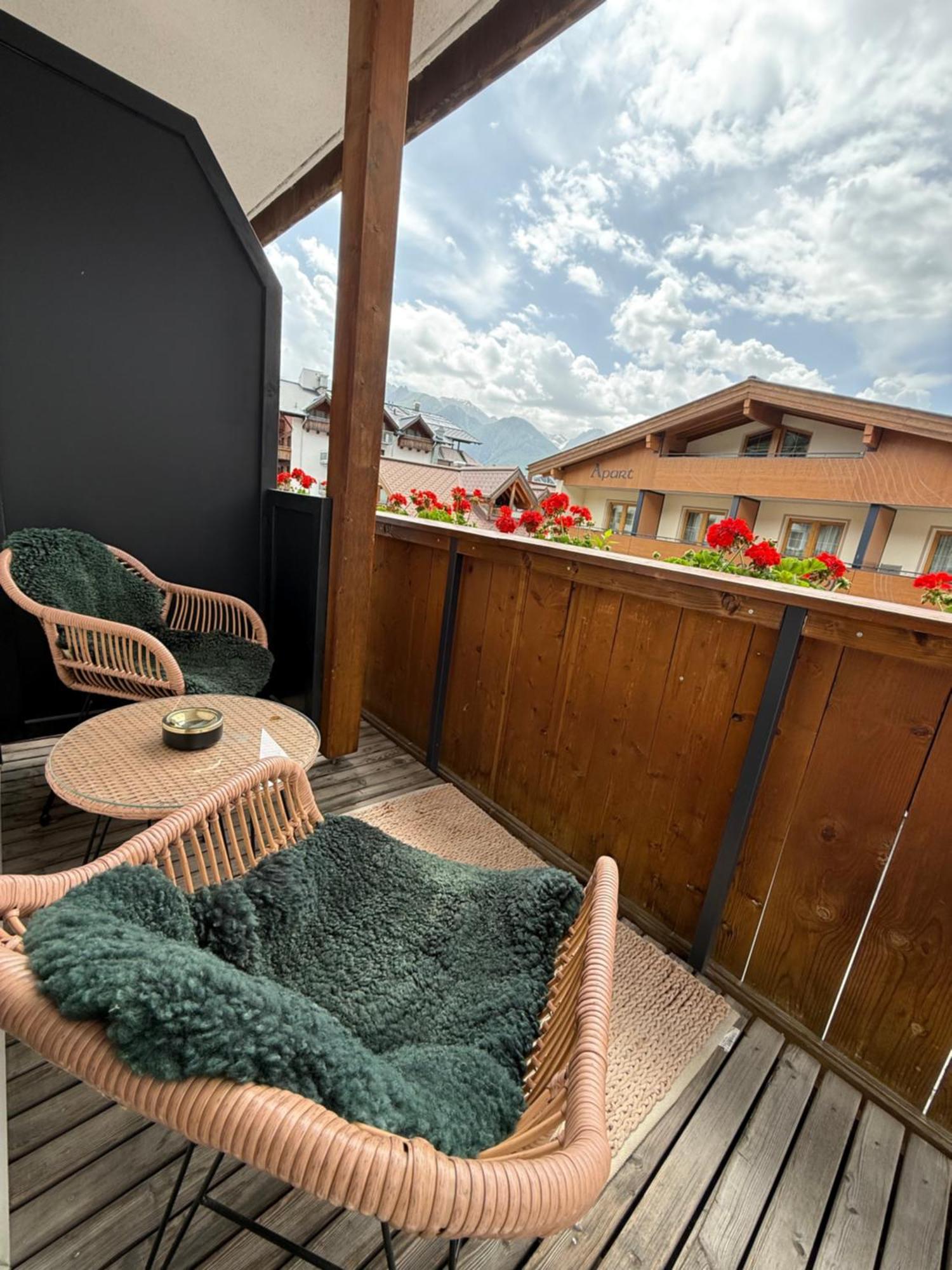 Universo Aparthotel 3*